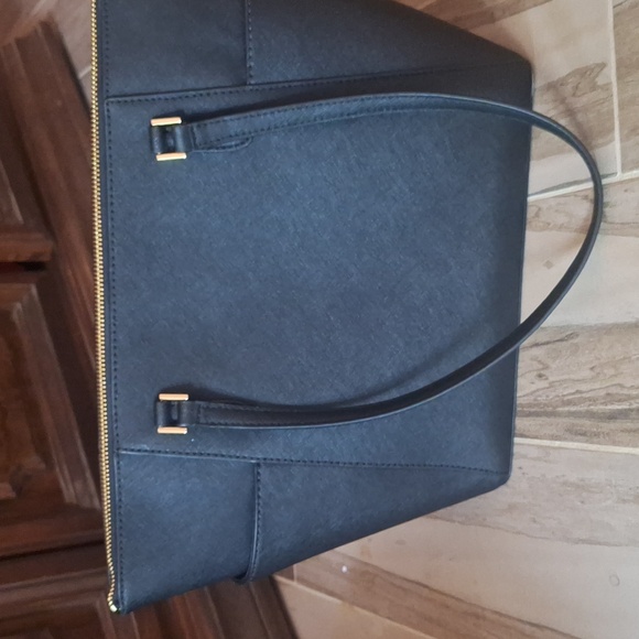 Michael Kors purse and Wallet - Picture 3 of 6